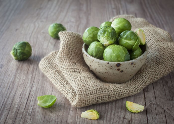 Kunnen kippen spruitjes eten? Dingen die je moet weten